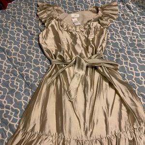 Beautiful gold dress 🥰😍